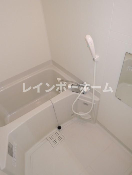 ファインレイバーの浴室