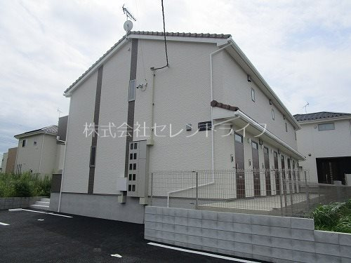 Grand　Field　みどりの南の外観