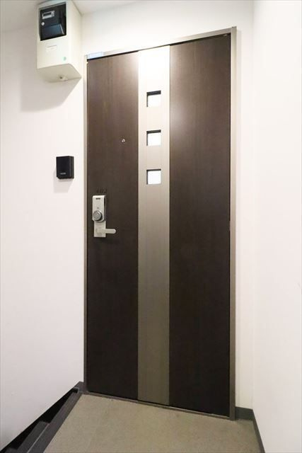 台東区竜泉１丁目の賃貸マンションの玄関