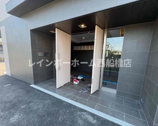エヌステージ西船橋市川のエントランス