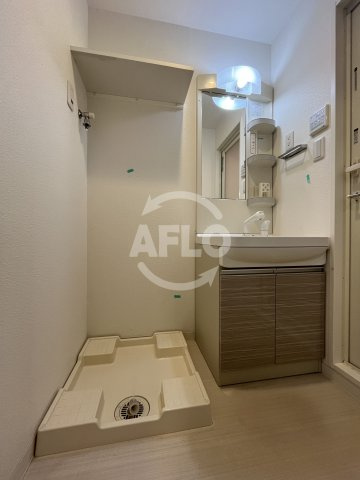 スプランディッド新大阪3の独立洗面台|スプランディッド新大阪Ⅲ　洗面台