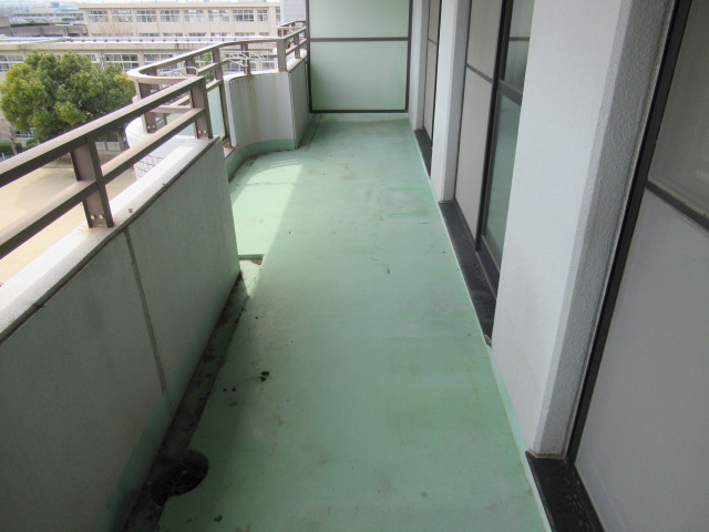 エクセル東加古川弐番館のバルコニー