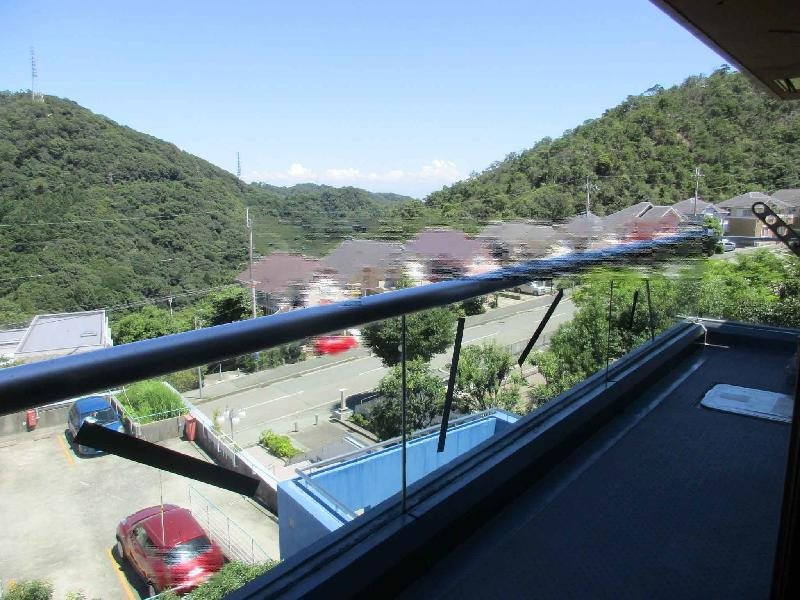 神戸ヒルズⅡのバルコニー