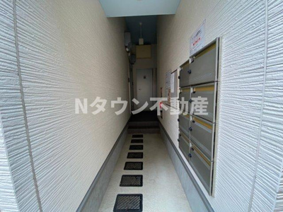 【エントランス】 | リバティ八田 | 清潔なエントランスです