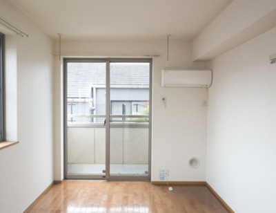 【居間・リビング】 | カルム茶屋坂（WEST棟）