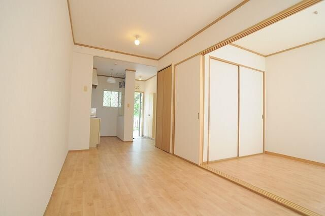 カーサ川辺の居間・リビング