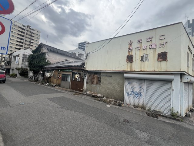 上本町売土地の前面道路含む現地写真
