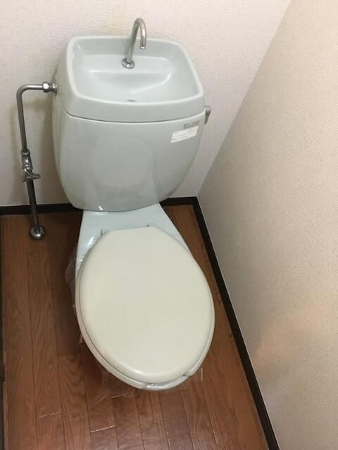 メゾンコスモＡ棟のトイレ