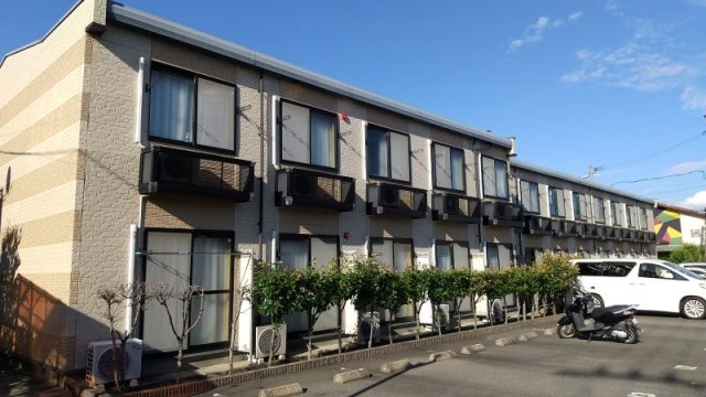 レオパレス合川むかい野の外観