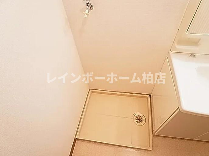 特典：仲介手数料が50％OFFです‼の設備|室内洗濯機置き場です