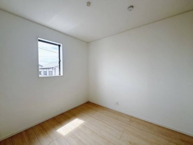 【新築戸建】前橋市川原町第4の洋室|■2階洋室（2号棟）｜子供部屋のメリットは「自立心を養うことができる」「自分で整理整頓できるようになる」そして、お子様が成長した際には「プライバシーを確保できる」といい事だらけ
