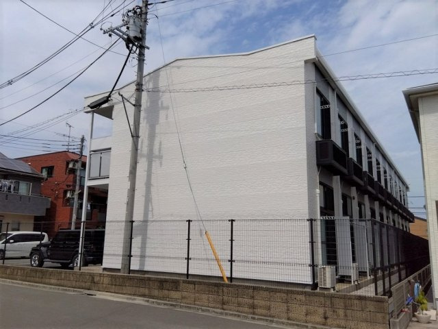 レオパレススカイ　タウンの外観