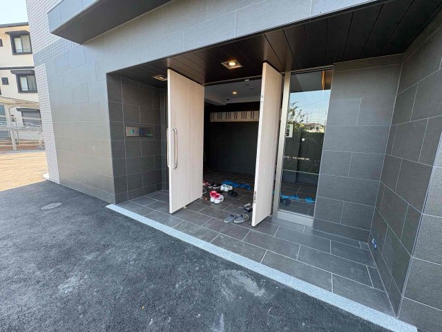エヌステージ西船橋市川のエントランス
