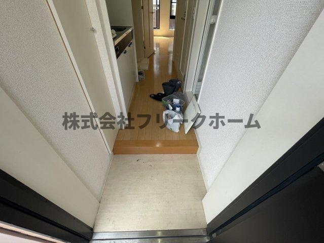 武蔵野市西久保２丁目の賃貸マンションの玄関