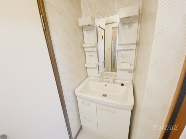 アメニティビラの洗面所|洗面台です☆