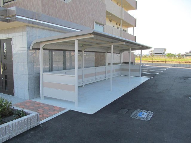 【その他共用部分】 | ユーミーなでしこII | 自転車置き場