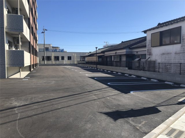 【駐車場】 | Victory Leap | 南側