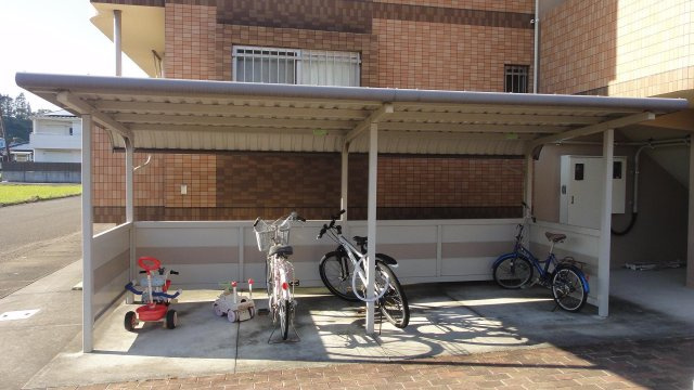 【エントランス】 | ユーミービエント | 駐輪場