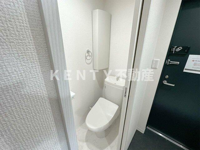 【トイレ】 | ｂ′ＣＡＳＡ　糀谷 | 清潔感のあるトイレです