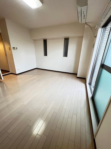 フェアリーコート歌島橋の寝室