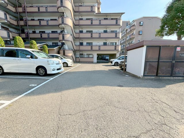 テラートⅠの駐車場