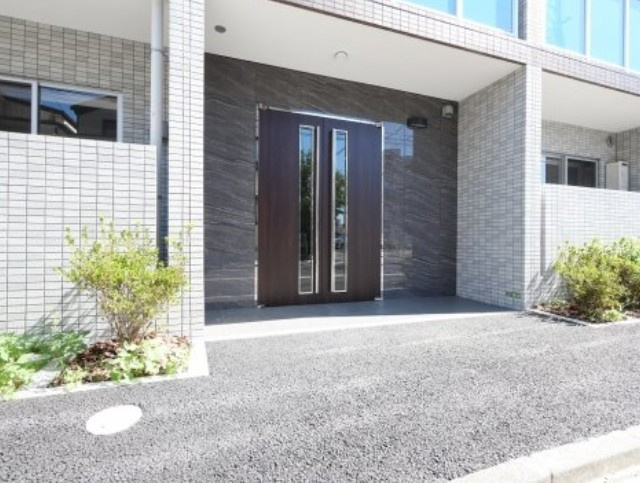 アーバンパーク六町のエントランス