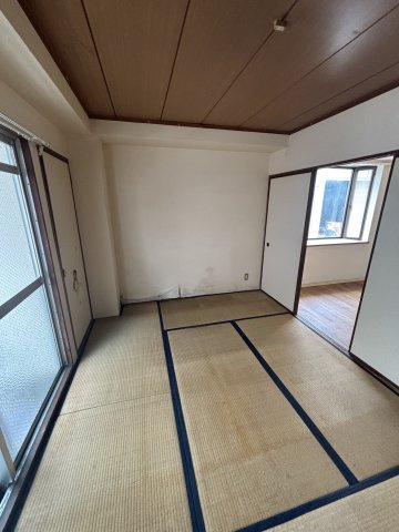エースハイツ歌島の和室