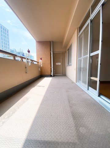 大阪市中央区安土町３丁目の賃貸マンションのロビー