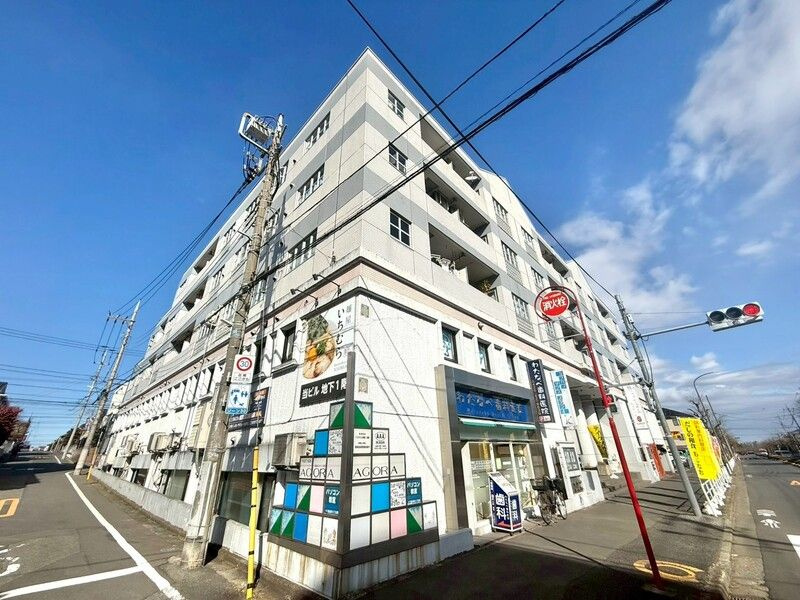アゴラビルの外観