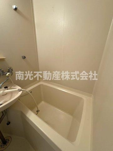 ソラーナ八戸ノ里の浴室