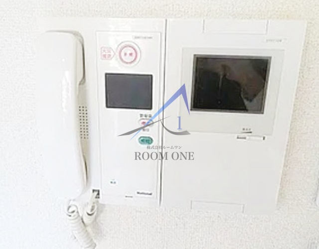 アヴィニティー品川戸越のセキュリティ|モニター付きインターホンです。