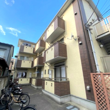 足立区加平１丁目のアパートの外観