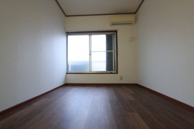 【洋室】 | 西浦4丁目貸家