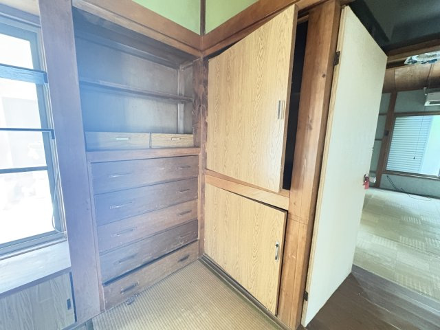 売土地　沼津市戸田のその他|上物有の土地です（室内）