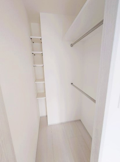 立川市羽衣町１丁目の賃貸マンションの収納