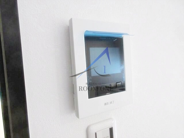 ＨＯＵＳ西小山（ハオスニシコヤマ）のセキュリティ|モニター付インターホンです。