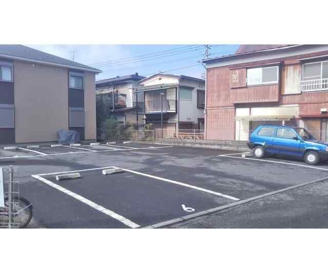 エスポワールの駐車場
