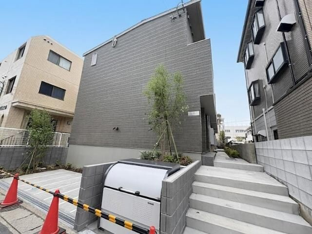 Ｂｅｌｌｅ　Ｌｅａｄ　Ｓｅｉｗａの画像