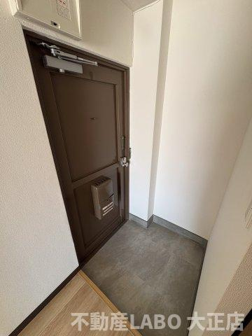 大成マンションの玄関