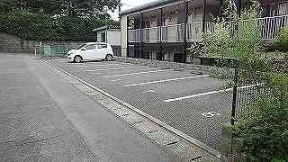 レオパレス葉の駐車場|設備・仕様は号室により異なる為、現況を優先致します。