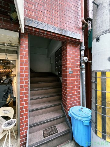 【エントランス】 | グランドキャナル新町