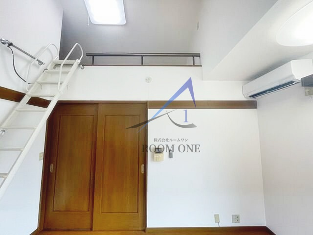 メゾンドノンノの居間・リビング|洋室のお部屋です。