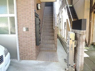 クリスタル浮間のエントランス|※別部屋参考写真