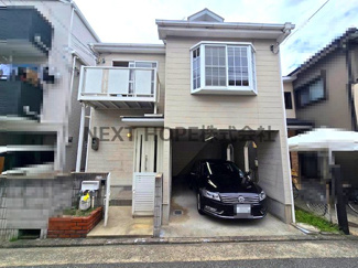 【外観】 | 宝塚市安倉南４丁目中古戸建リフォーム済み | 平成４年４月建築！令和８年６月リフォーム済み♪車庫付き！お待たせ無しで即ご入居していただけます！！