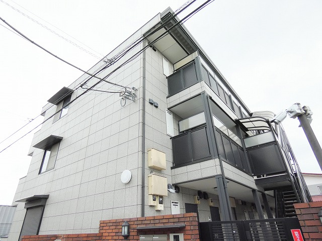 サァラ多摩平の外観