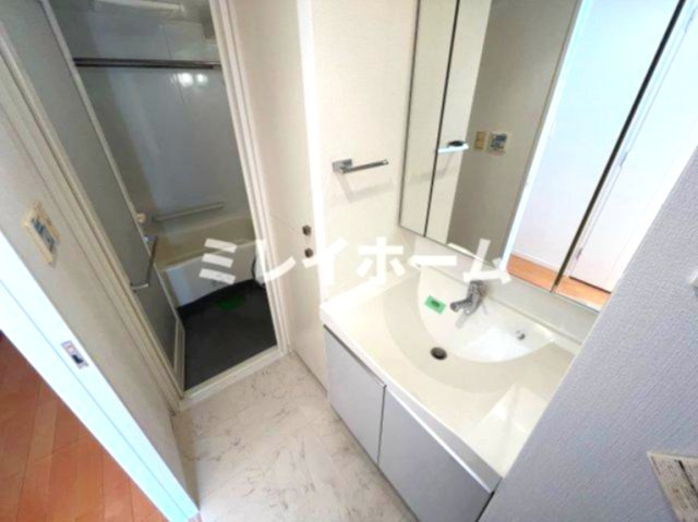 クリオ蒲田Ⅱの洗面所|同建物内、別のお部屋の参考写真になります。