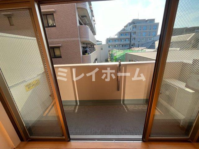 クリオ蒲田Ⅱのバルコニー|同建物内、別のお部屋の参考写真になります。