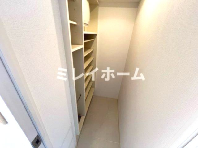 クリオ蒲田Ⅱの玄関|同建物内、別のお部屋の参考写真になります。