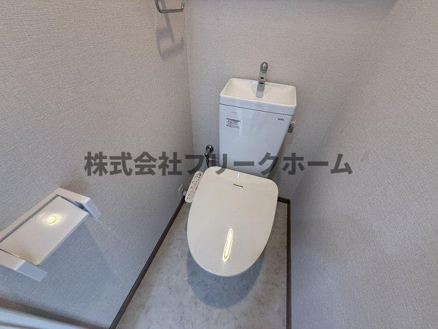 杉並区荻窪３丁目の賃貸マンションのトイレ