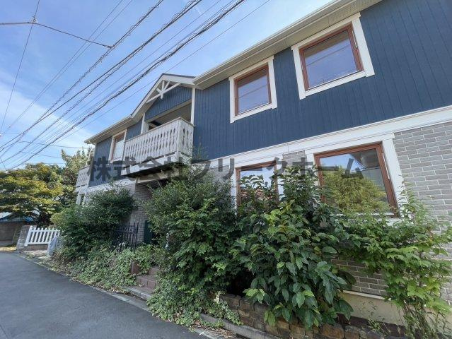 三鷹市井の頭５丁目のタウンの外観